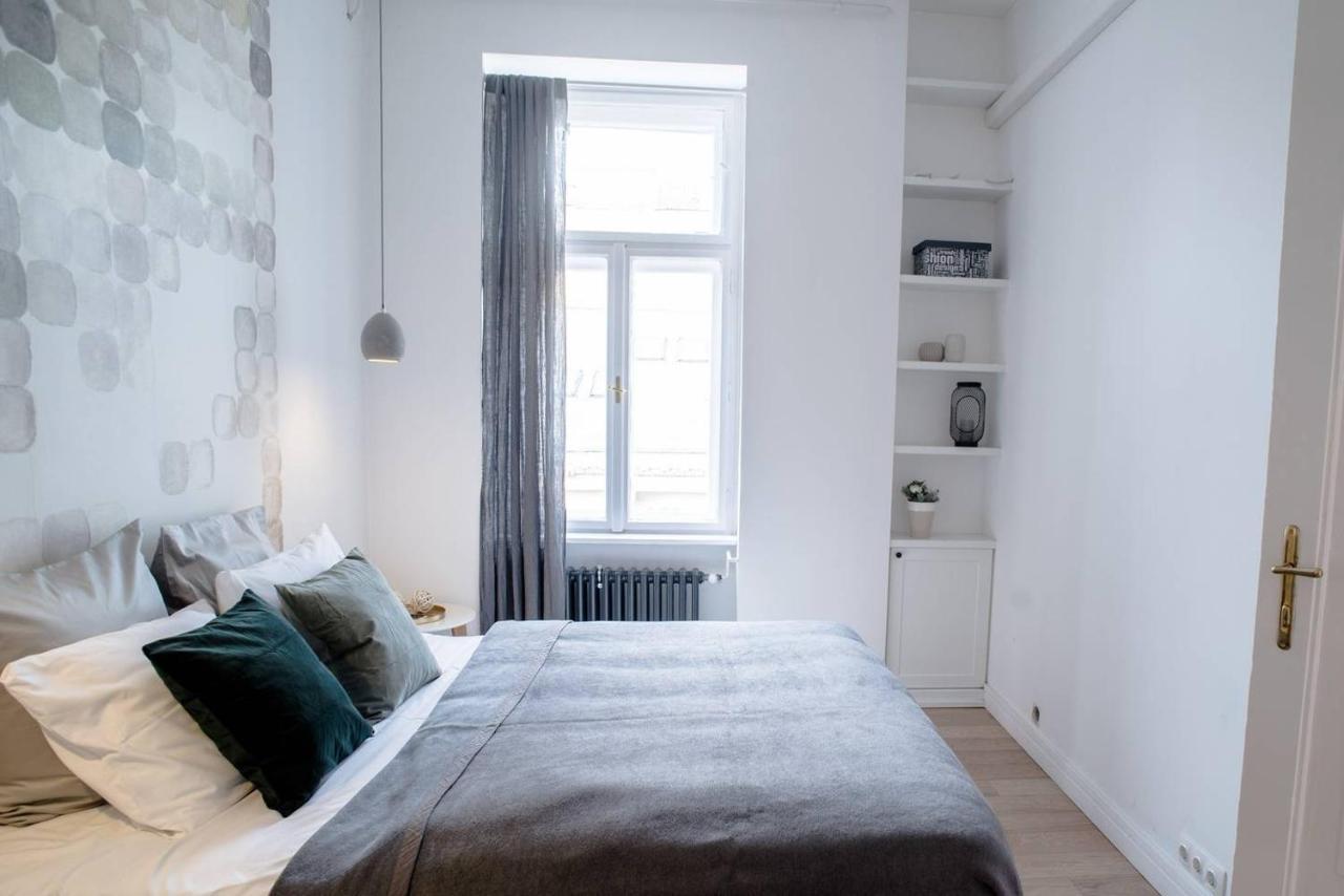 Stunning New Central Home Near Basilica Budapest Ngoại thất bức ảnh